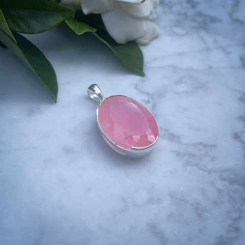 Silver Oval Rose Quartz Pendant