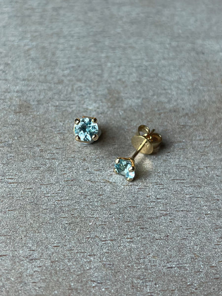 Small 9ct Gold Blue Topaz Stud Earrings