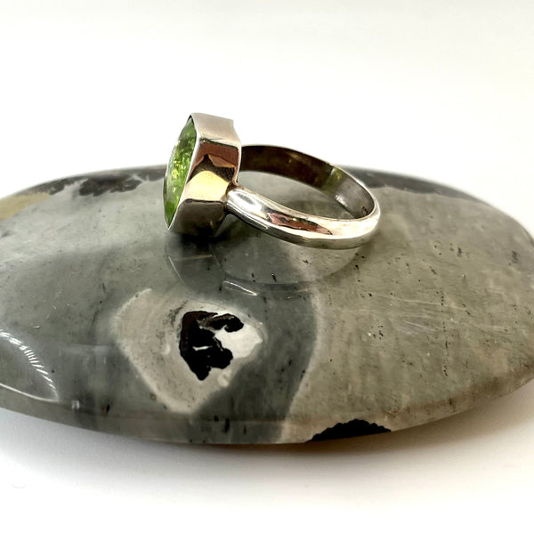 Chequerboard Cut Peridot Silver Ring