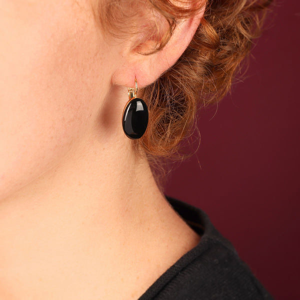 Taratata 'Magnolia' Black Earrings