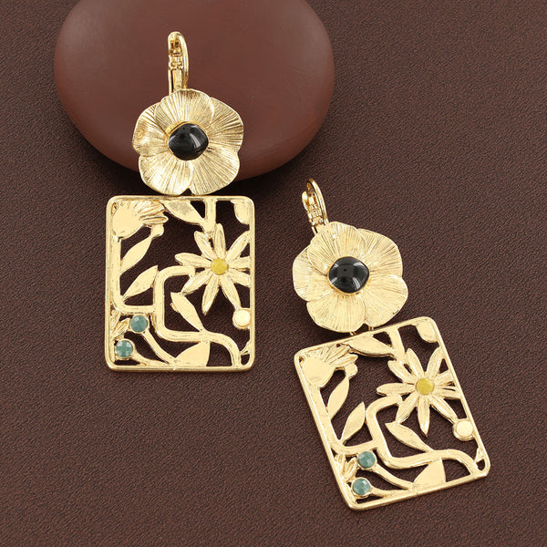Taratata 'Milo' Flower Earrings