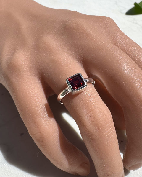 Garnet Square Silver Ring