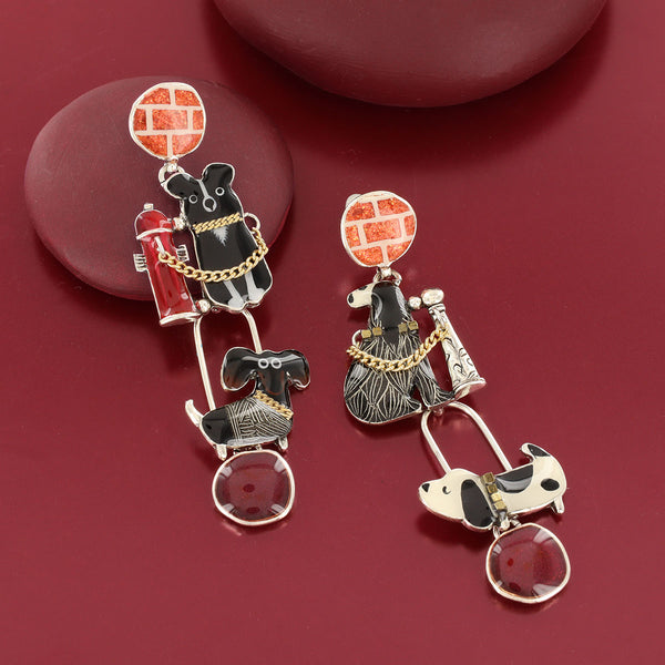 Taratata 'Pas Bouger' Dog Earrings