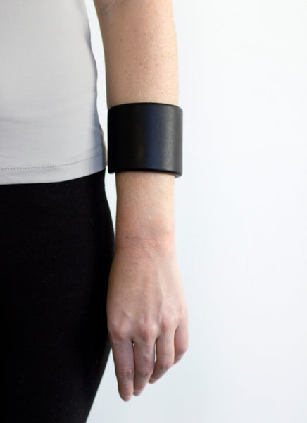 Sirocco Black Resin Cuff