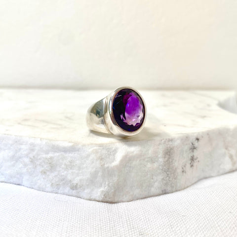 Oval Faceted Ameythst Ring