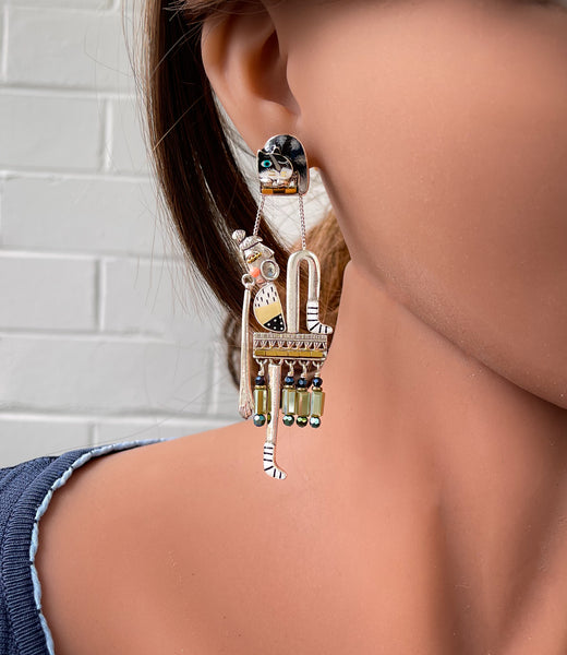 Taratata The Lady and Her Cat Long Earrings