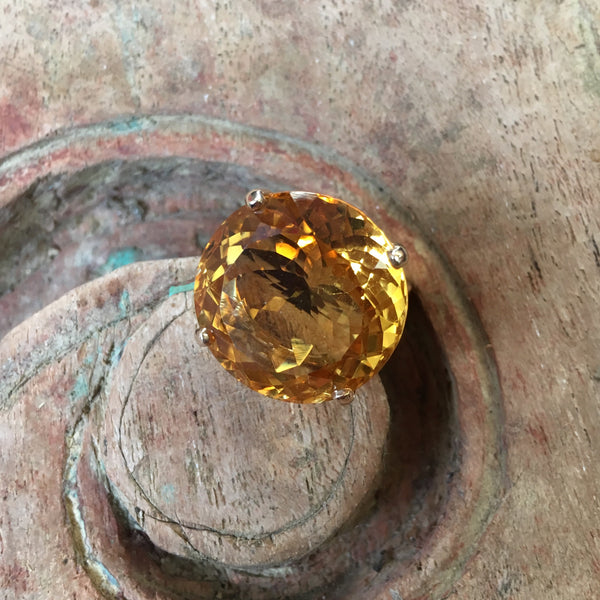 Citrine Round Cut Cocktail Ring in Gold